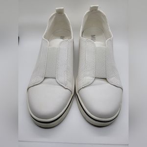 White MIA Casual Shoe SZ 9